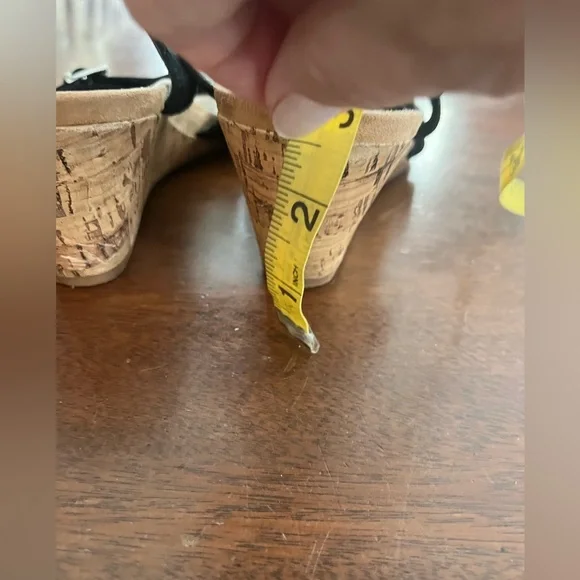 Vionic ANKA Black Suede Sandals with Silver Buckles EUC - Picture 5 of 9